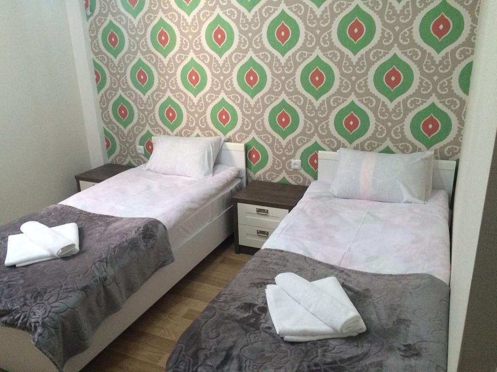 Renaissance Hotel Tbilisi Rum bild