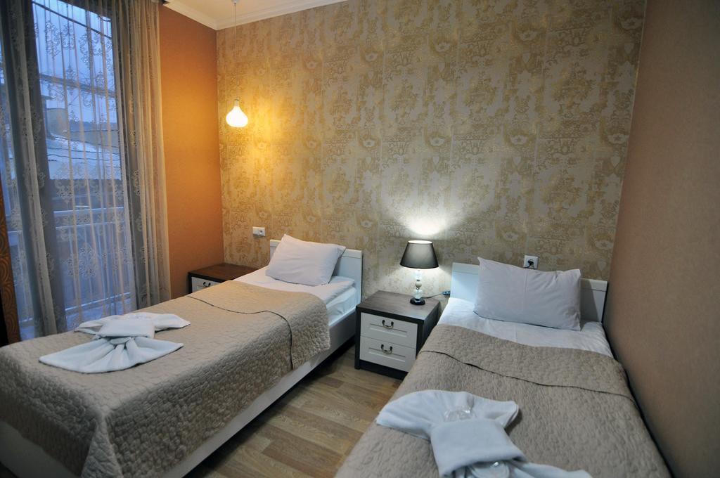 Renaissance Hotel Tbilisi Exteriör bild